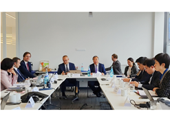 2023年11月2日-5日，國(guó)藥集團(tuán)董事長(zhǎng)劉敬楨率團(tuán)訪問費(fèi)森尤斯集團(tuán)與費(fèi)森尤斯卡比公司總部